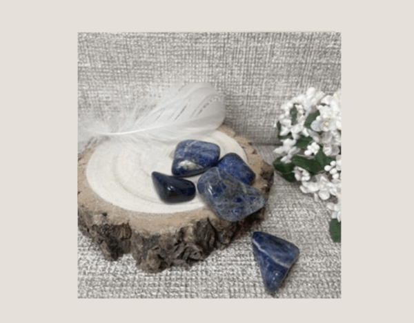 sodalite tumblestone crystal
